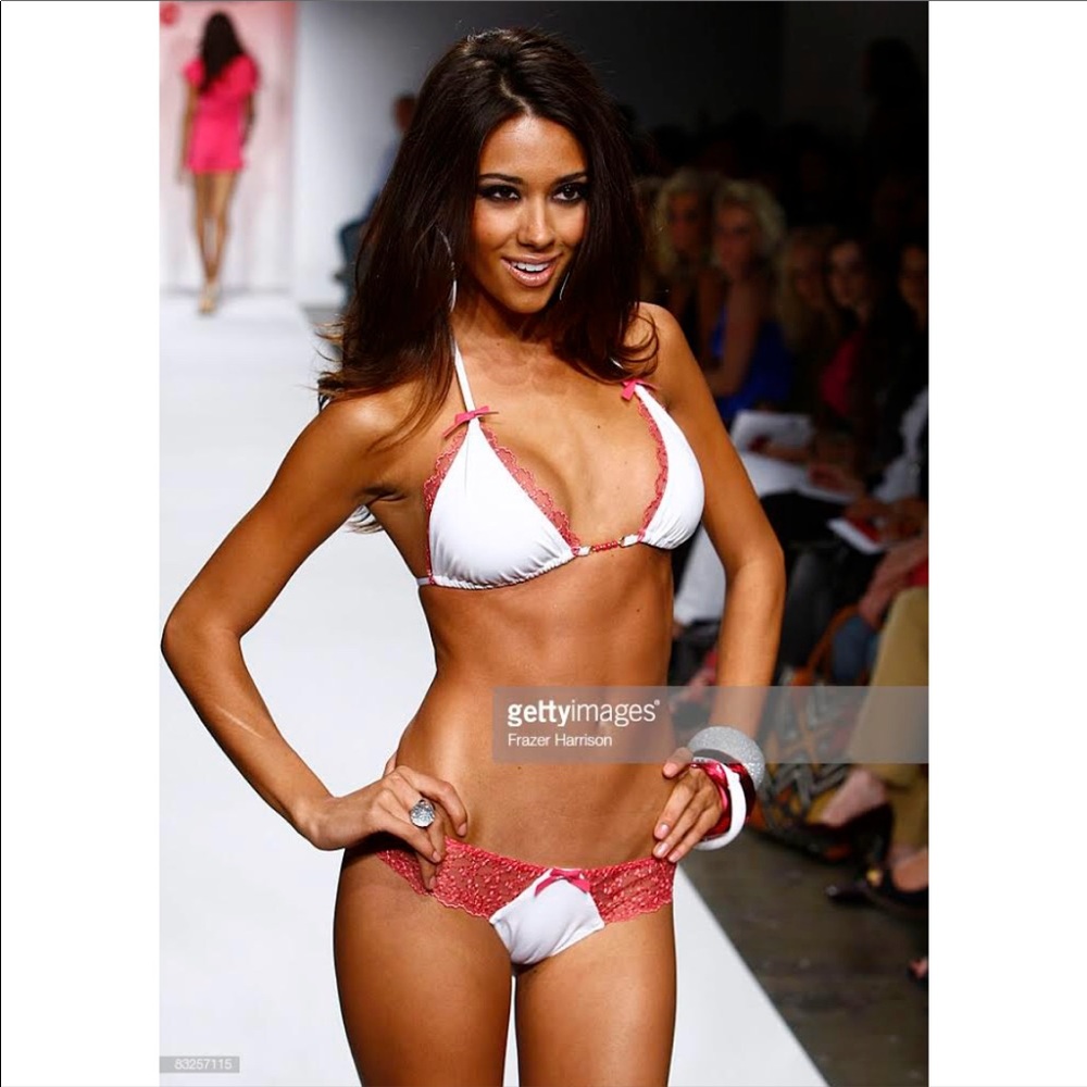 Beach Bunny Swimwear Bikini